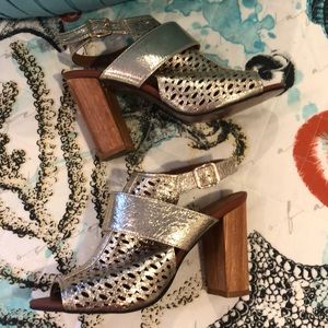 WK Gold Sling back Heels